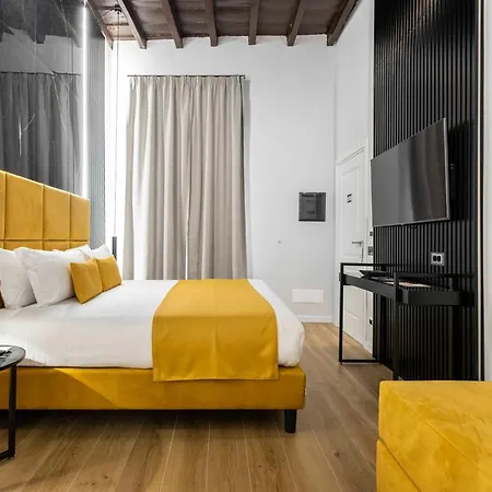 At Luxury Navona רומא