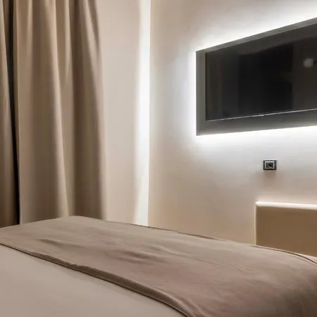 At Luxury Navona Maison d'hôtes Rome