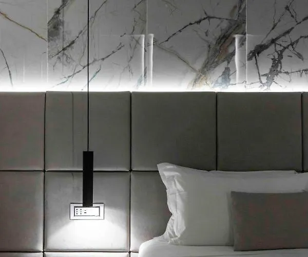 At Luxury Navona רומא