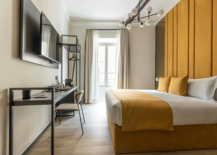 At Luxury Navona בית הארחה רומא